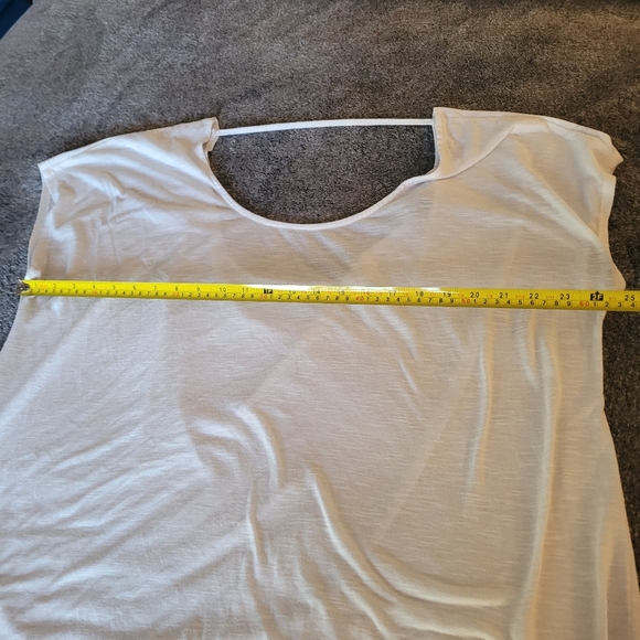 torrid slouchy t-shirt size 1 - Picture 3 of 5
